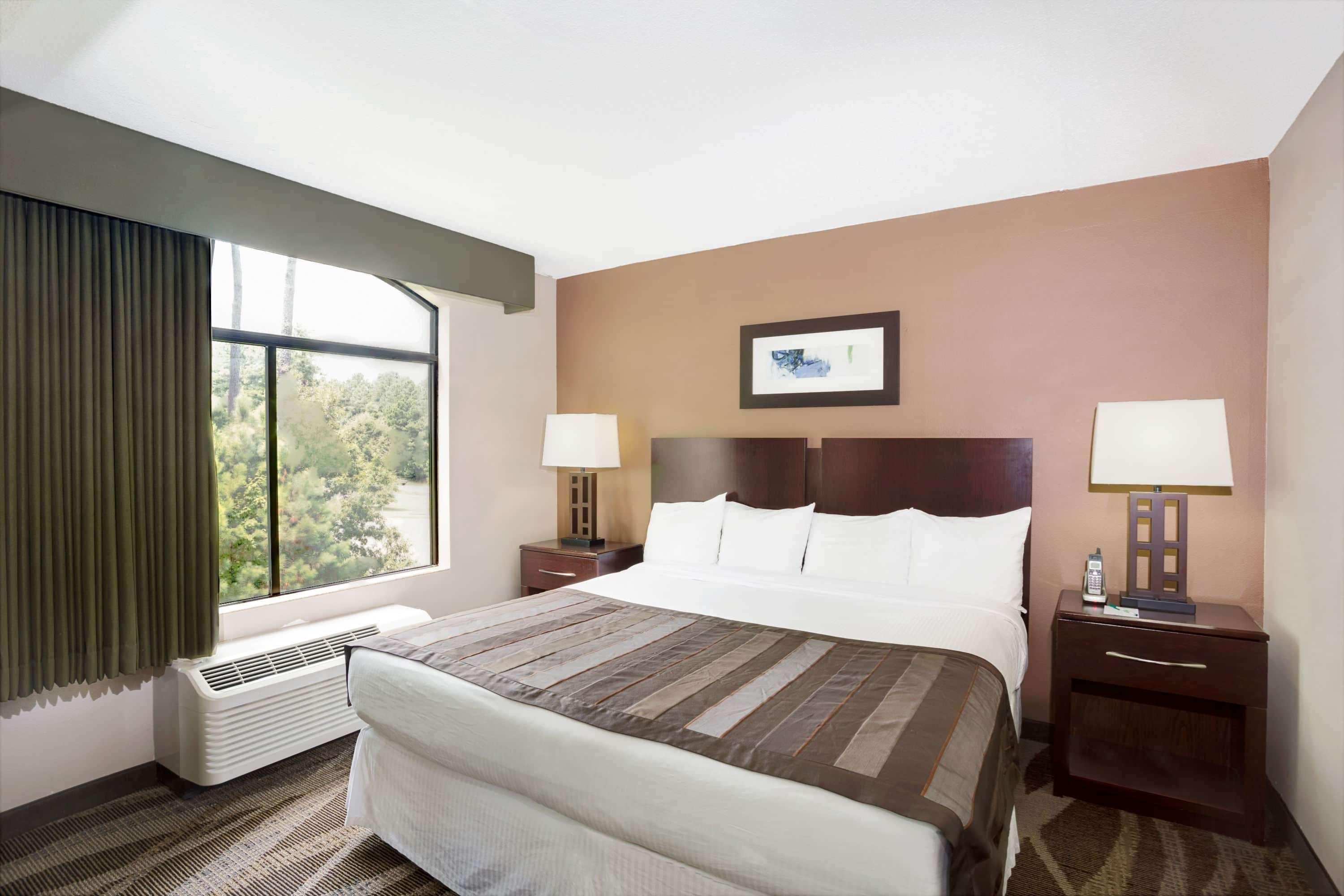 Wingate By Wyndham Raleigh Durham / Airport Hotel Exterior foto