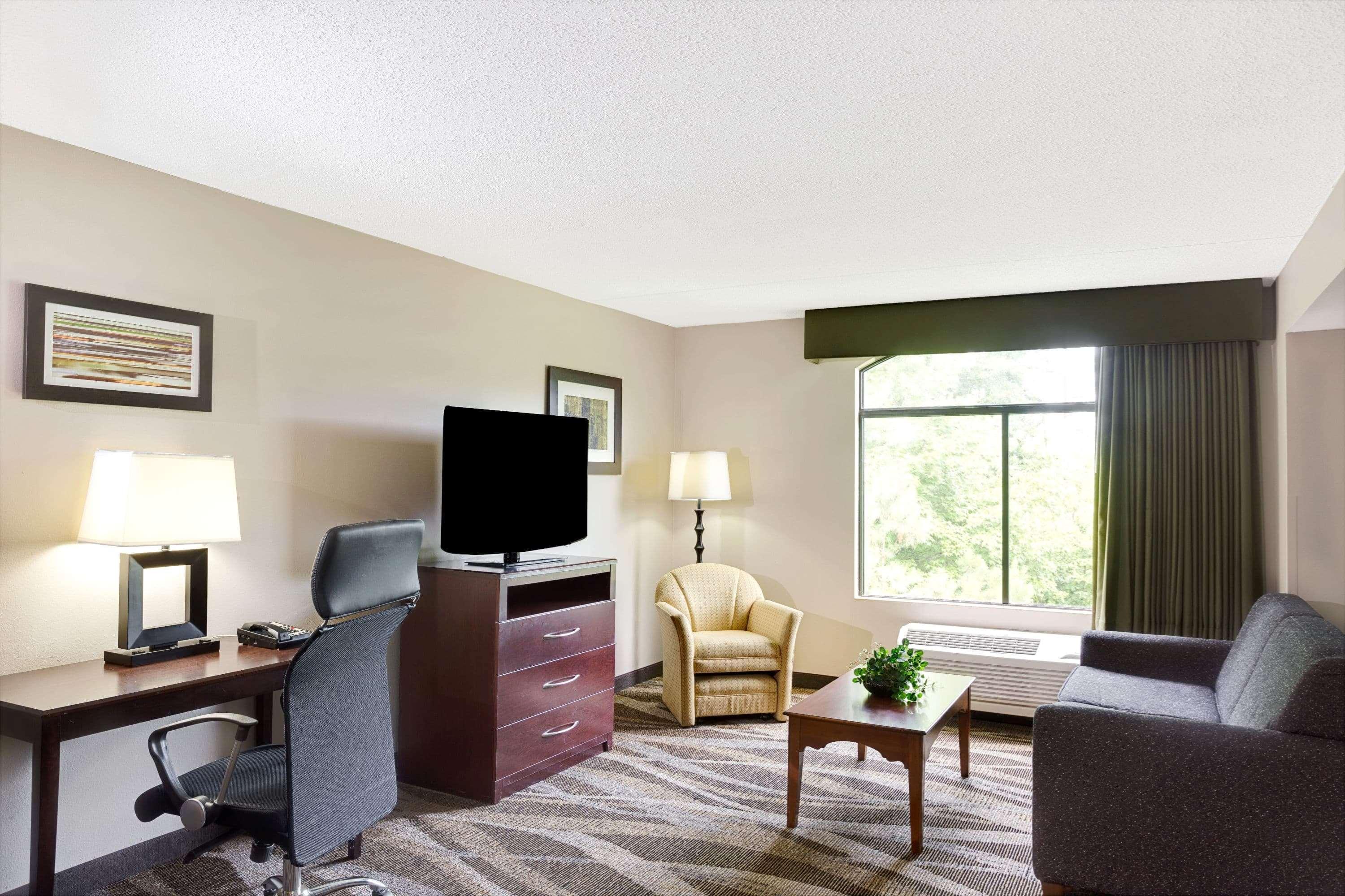 Wingate By Wyndham Raleigh Durham / Airport Hotel Exterior foto