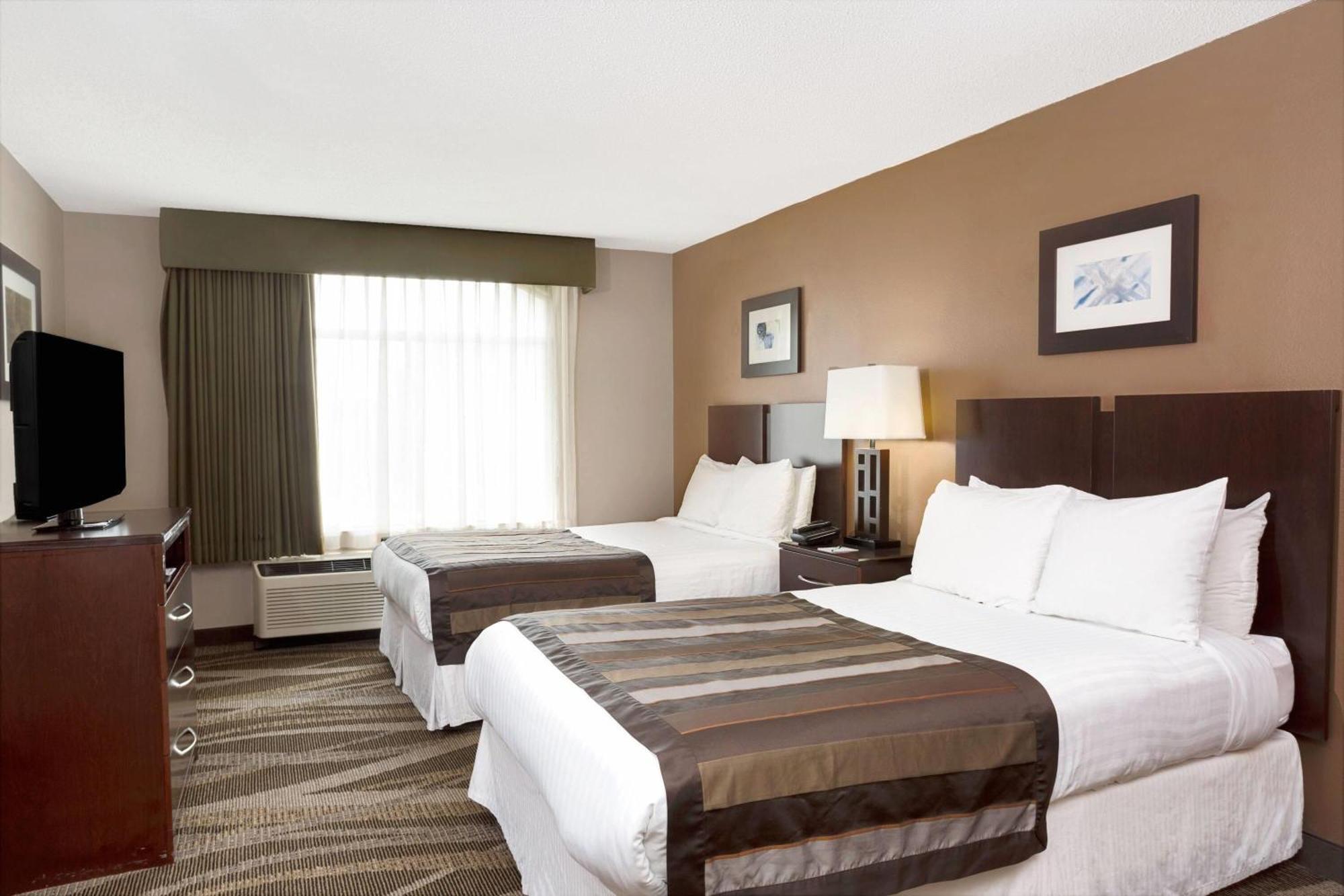 Wingate By Wyndham Raleigh Durham / Airport Hotel Exterior foto